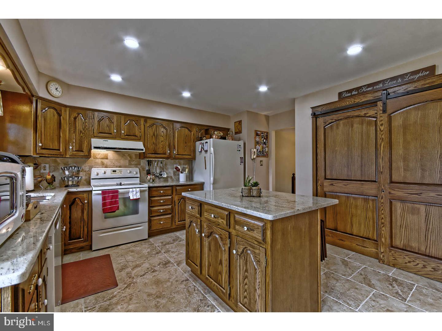 404 Doerrmann Drive Mickleton, NJ 08056 - Photo 10 of 25 Kitchen