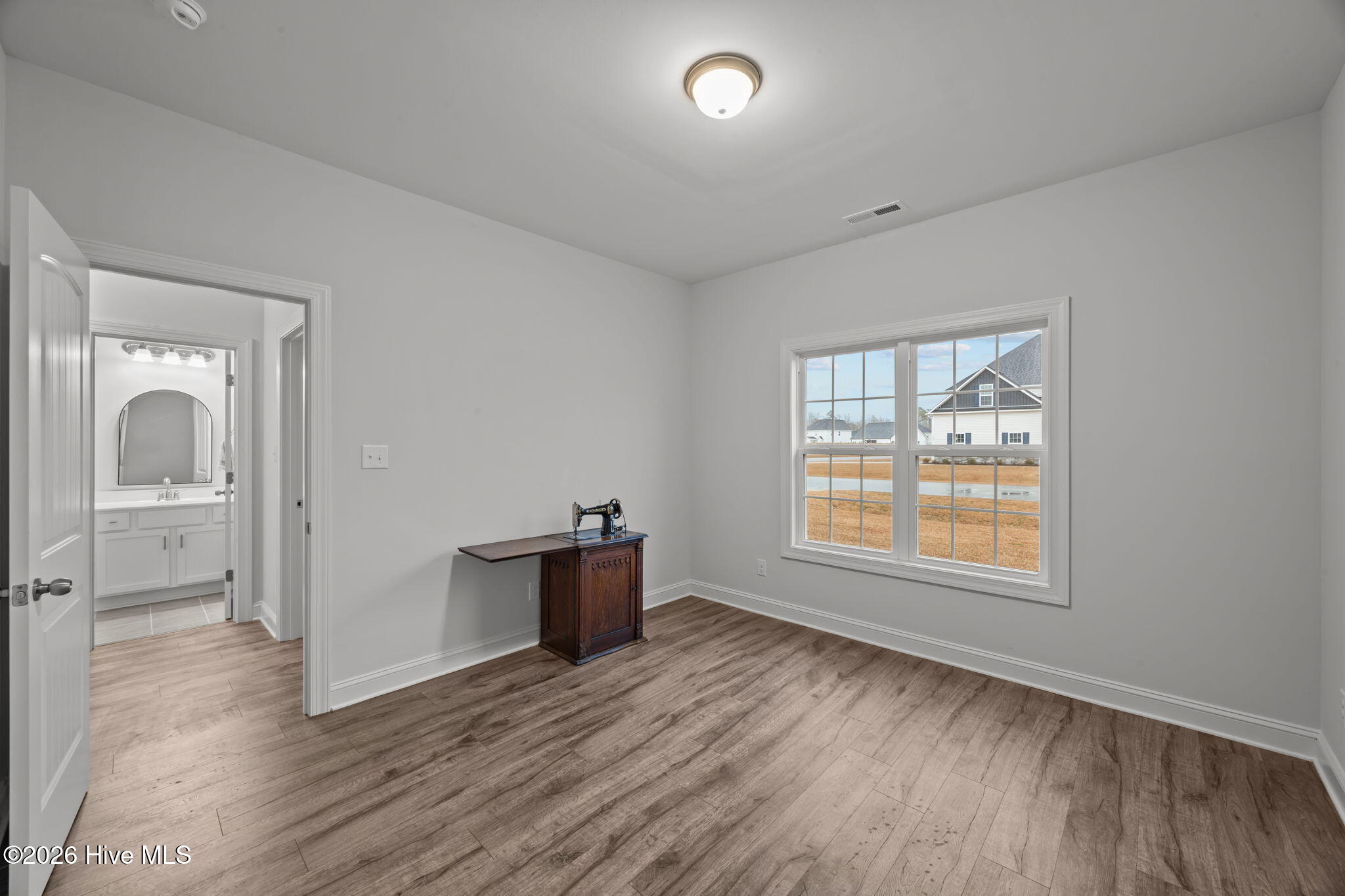 3002 Sharpnose Street New Bern, NC 28562 - Photo 23 of 53 2nd bedroom (12' x 12').