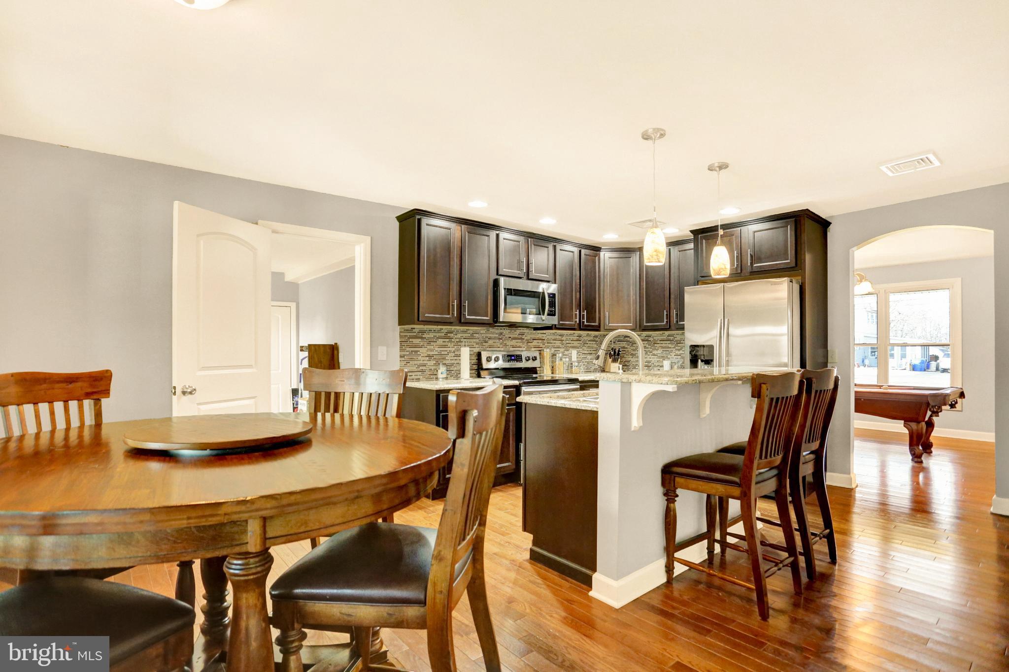 199 Ridge Hill Road Mechanicsburg, PA 17050 - Photo 15 of 36 Spacious kitchen with table space