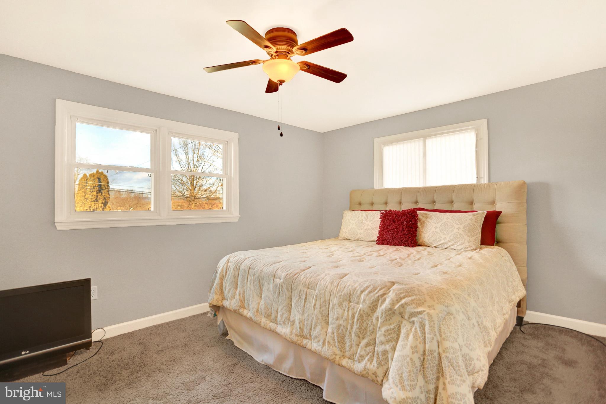 199 Ridge Hill Road Mechanicsburg, PA 17050 - Photo 23 of 36 Second Bedroom
