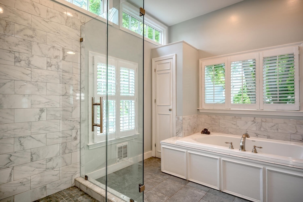 37 Canterbury Road Winchester, MA 01890 - Photo 18 of 35 Gallery Image 18