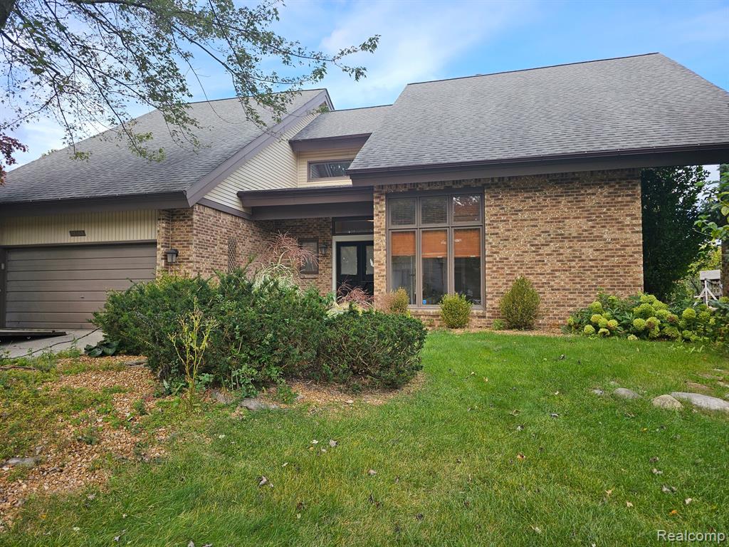 31280 Country Ridge Circle Farmington Hills, MI 48331 - Photo 4 of 4