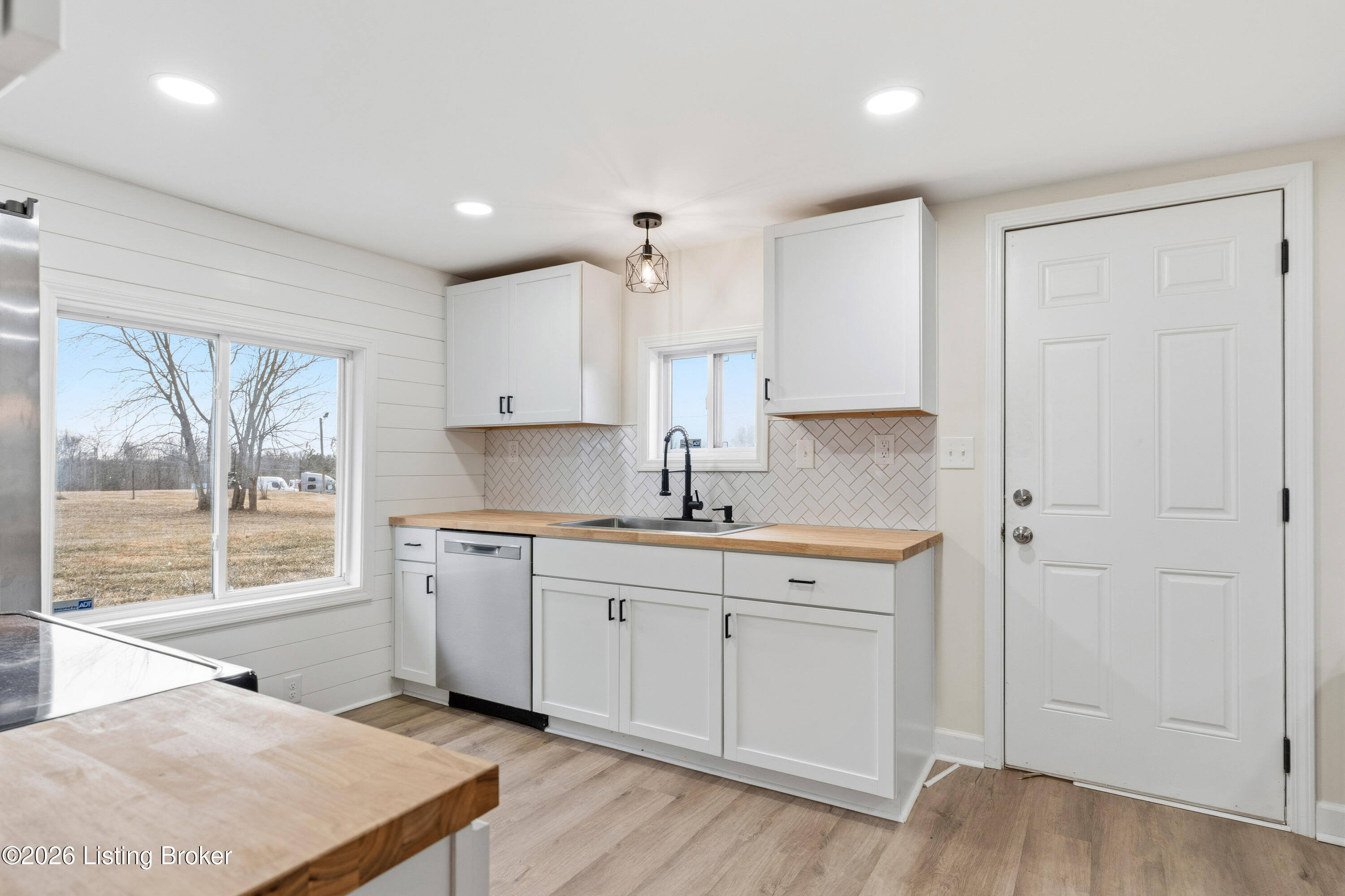 960 Brownsboro Road Pendleton, KY 40055 - Photo 4 of 27 DSC00726