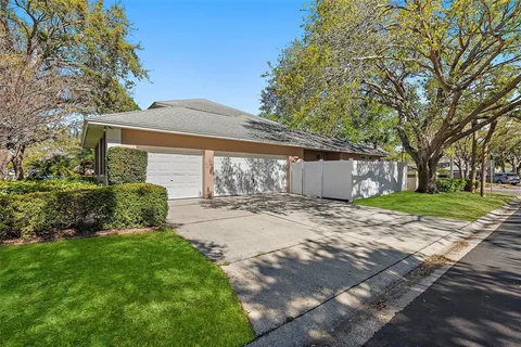 $975,000 | 902 Marco Drive Northeast, St. Petersburg, FL 33702