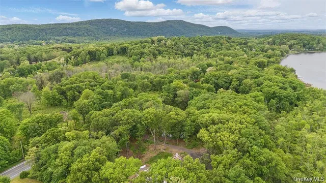 $545,000 | 715 Broadway, Esopus, NY 12487