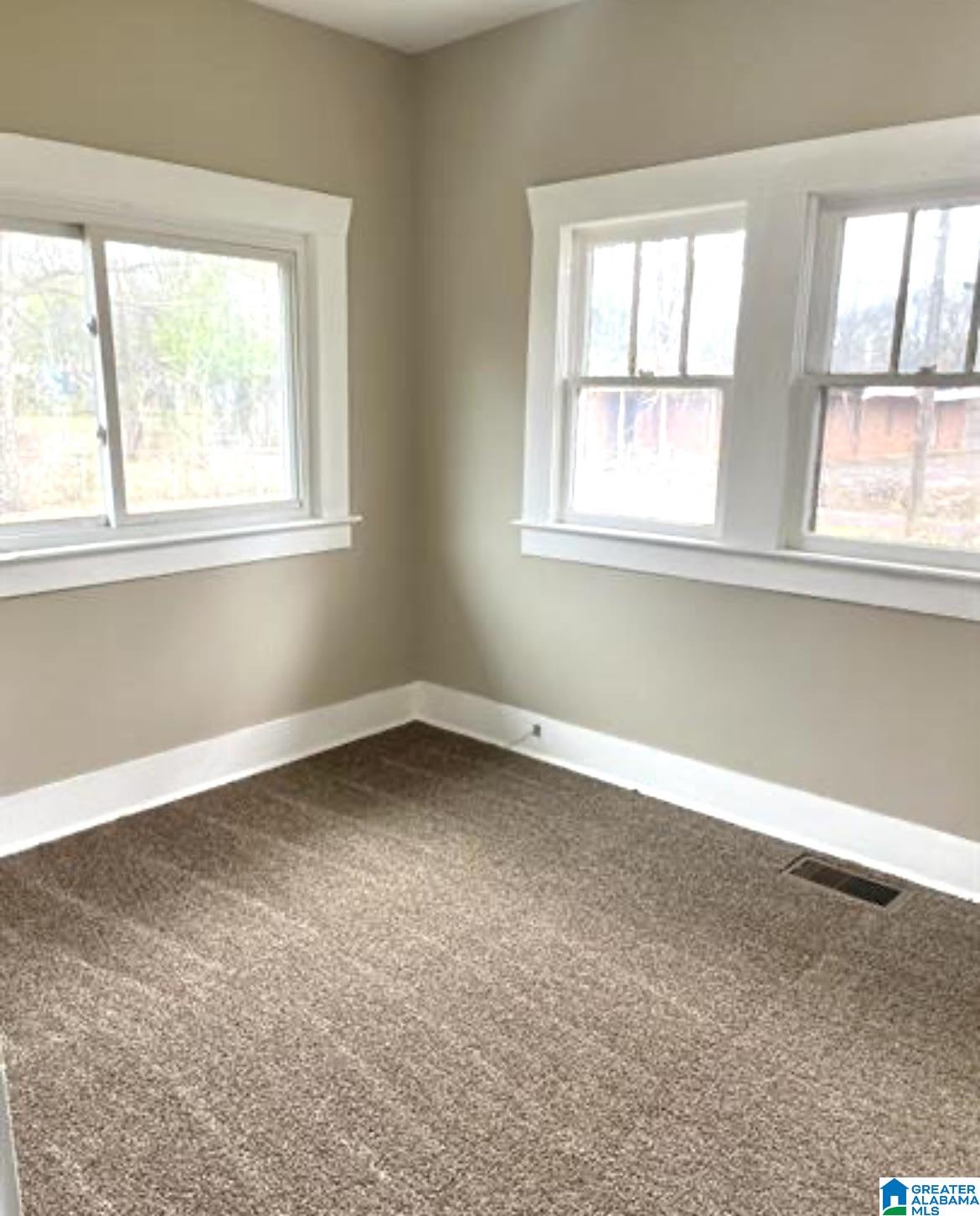 516 Fulton Avenue Southwest Birmingham, AL 35211 - Photo 8 of 9