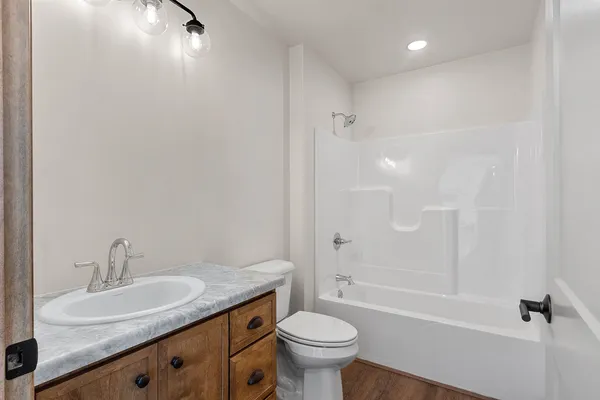$499,900 | 416 Lansdowne Street, De Pere, WI 54115
