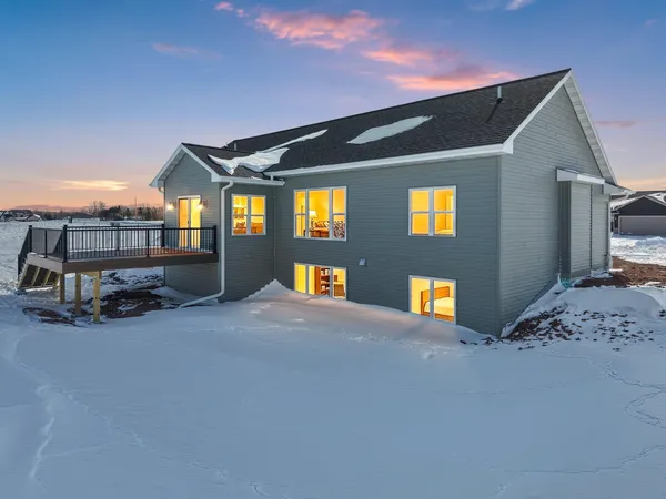 $499,900 | 416 Lansdowne Street, De Pere, WI 54115