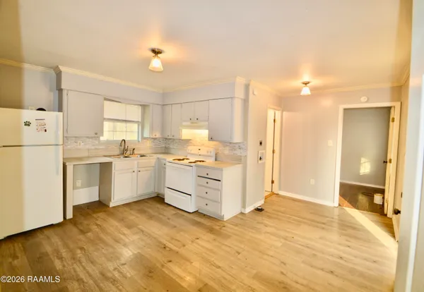 $900 | 1037 A Brown Drive, Breaux Bridge, LA 70517