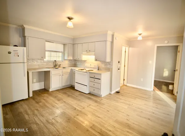 $900 | 1037 A Brown Drive, Breaux Bridge, LA 70517