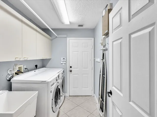 $5,500 | 6614 Marbletree Lane, Lake Worth, FL 33467