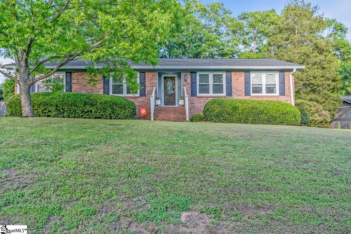 207 Tollgate Road Simpsonville, SC 29681 - Photo 1 of 27 Gallery Image 1