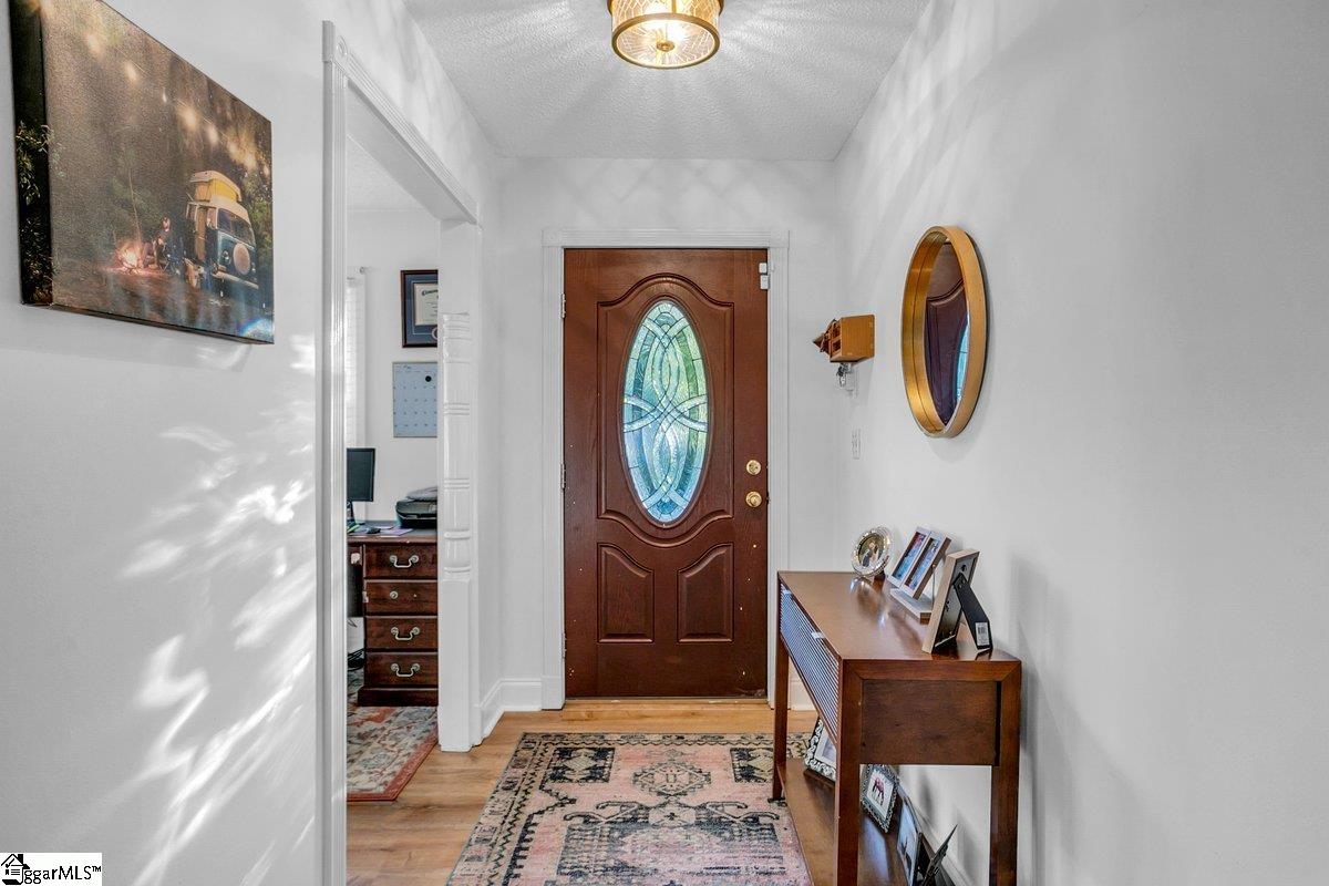 207 Tollgate Road Simpsonville, SC 29681 - Photo 3 of 27 Gallery Image 3