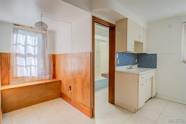 $289,000 | 7647 Genesta Street, St. Louis, MO 63123