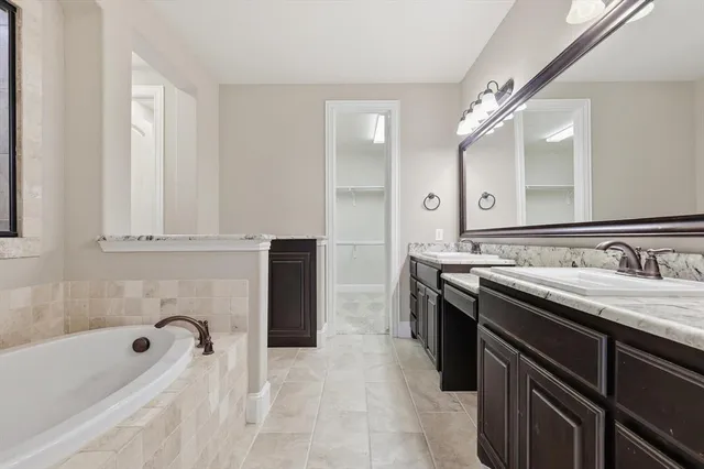 $3,500 | 9328 Kaitlyn Court, Lantana, TX 76226