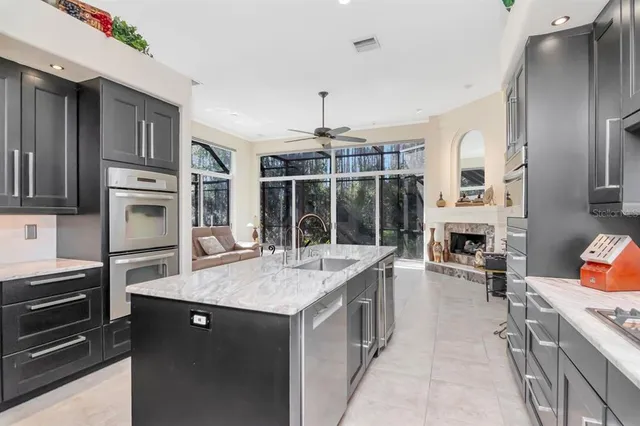 $949,998 | 18916 St Laurent Drive, Lutz, FL 33558
