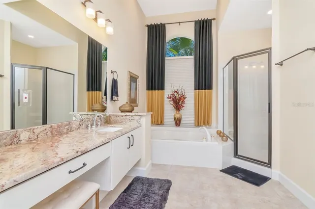 $949,998 | 18916 St Laurent Drive, Lutz, FL 33558