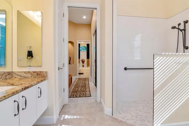 $949,998 | 18916 St Laurent Drive, Lutz, FL 33558