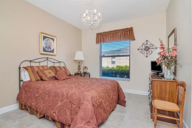 $949,998 | 18916 St Laurent Drive, Lutz, FL 33558