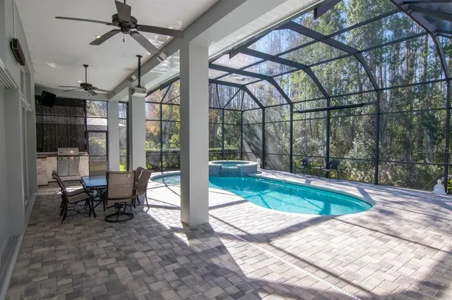 $949,998 | 18916 St Laurent Drive, Lutz, FL 33558