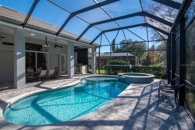 $949,998 | 18916 St Laurent Drive, Lutz, FL 33558