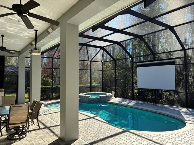 $949,998 | 18916 St Laurent Drive, Lutz, FL 33558