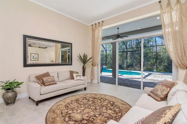 $949,998 | 18916 St Laurent Drive, Lutz, FL 33558