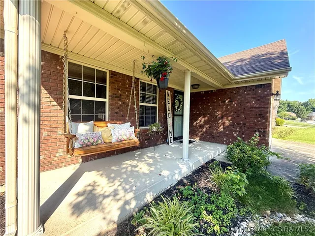 $289,900 | 2112 Sterling Oaks Drive, Sellersburg, IN 47172