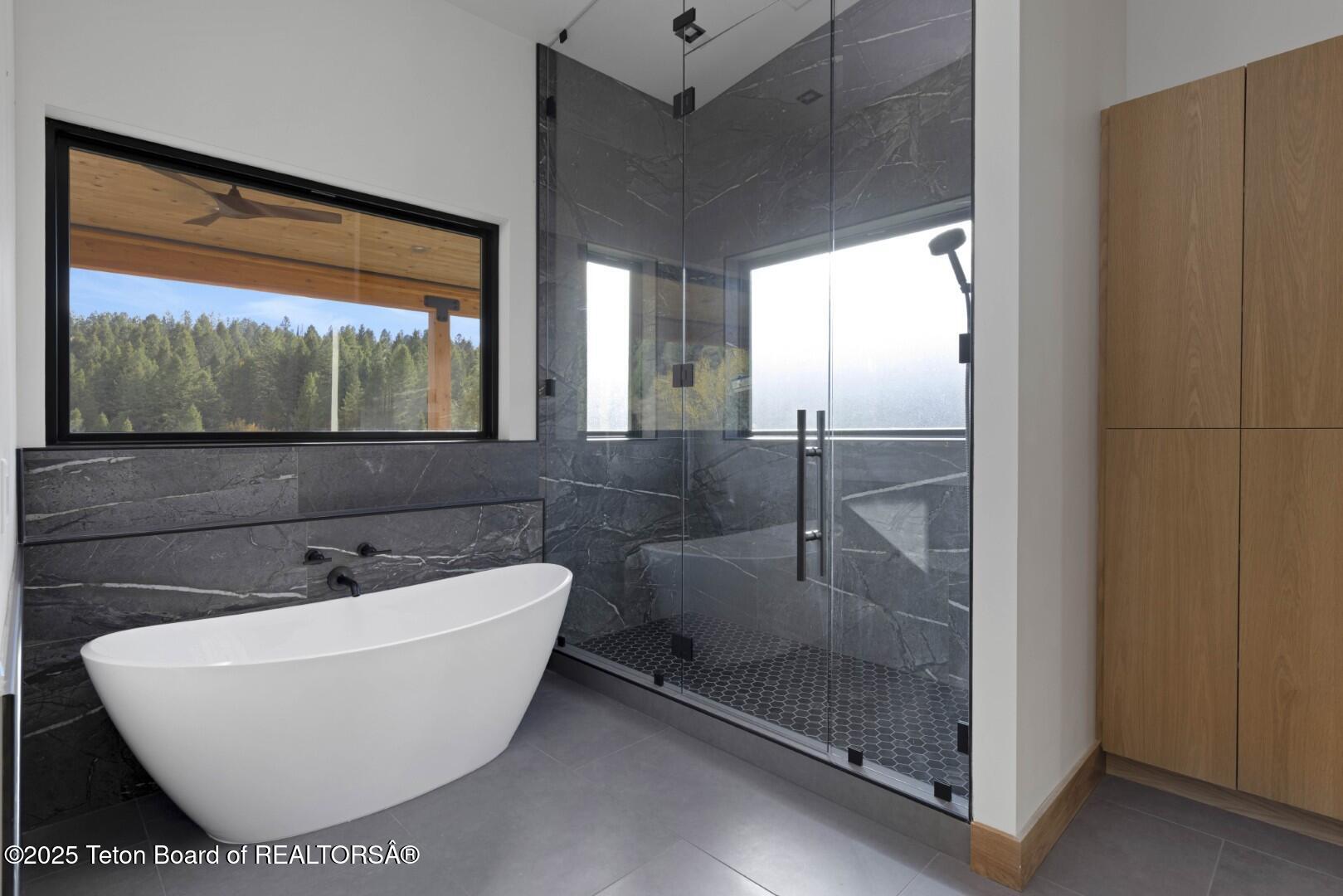 1480 Cutthroat Run Irwin, ID 83428 - Photo 25 of 60 2 - Interior (8.6) Primary Bath (Large)