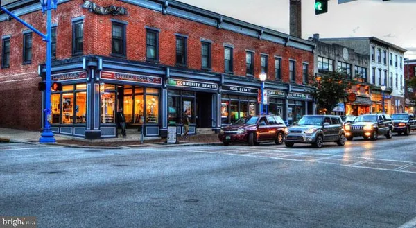 $2,205 | 131 Bridge Street, Unit 1B22310, Phoenixville, PA 19460