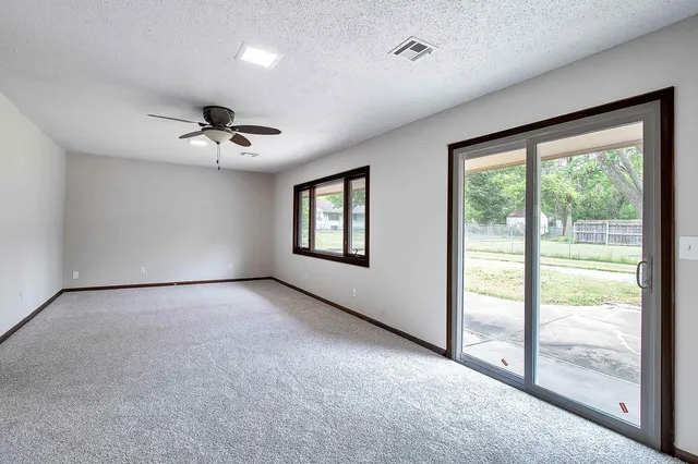 $205,000 | 1265 Thompson Street, Emporia, KS 66801