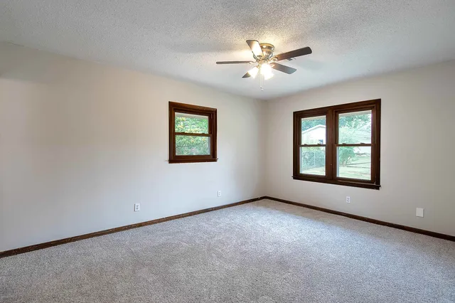 $205,000 | 1265 Thompson Street, Emporia, KS 66801