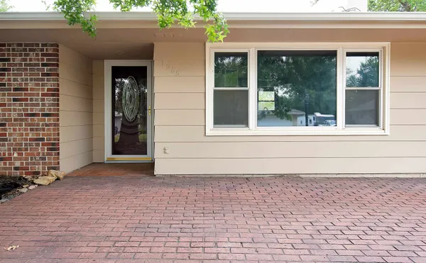 $205,000 | 1265 Thompson Street, Emporia, KS 66801