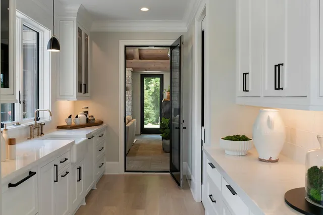 $6,475,000 | 1225 Oakview Road, Medina, MN 55356