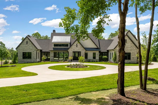 $6,475,000 | 1225 Oakview Road, Long Lake, MN 55356