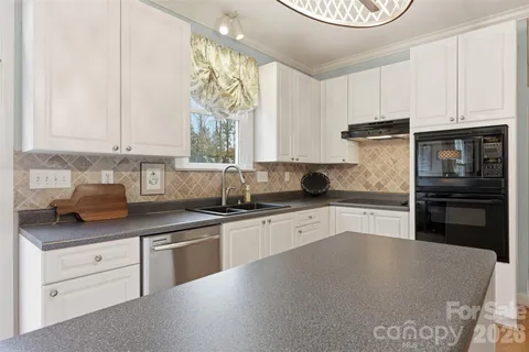 $744,000 | 2117 Keegan Court, Matthews, NC 28104