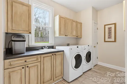 $744,000 | 2117 Keegan Court, Matthews, NC 28104