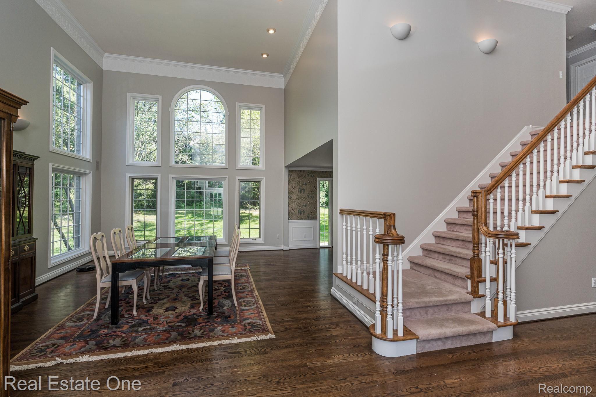 1340 New Love Lane Rochester, MI 48309 - Photo 4 of 33 Dining Room