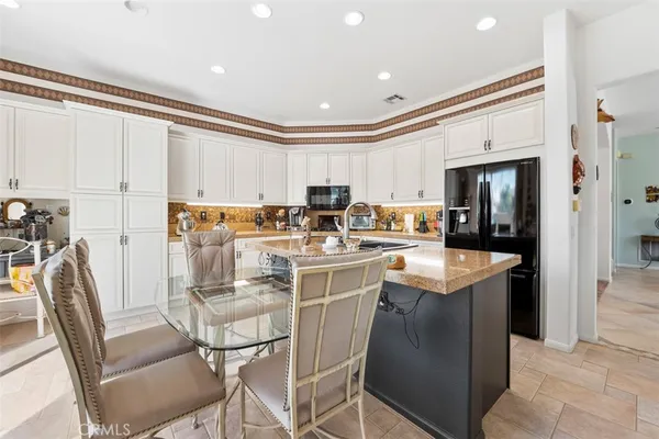 $6,750 | 5643 Willowmere Lane, San Diego, CA 92130