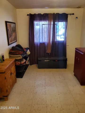 a bed room with a bed