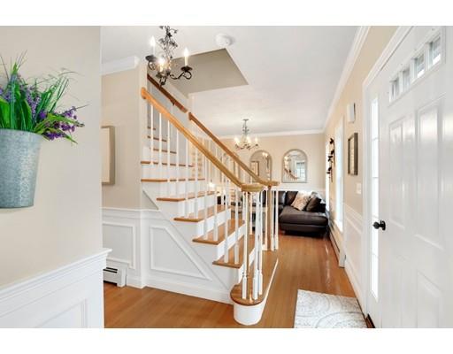 21 Valley View Circle Rutland, MA 01543 - Photo 17 of 40 a view of entryway and hall