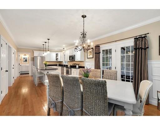 21 Valley View Circle Rutland, MA 01543 - Photo 8 of 40 a view of a dining room with furniture