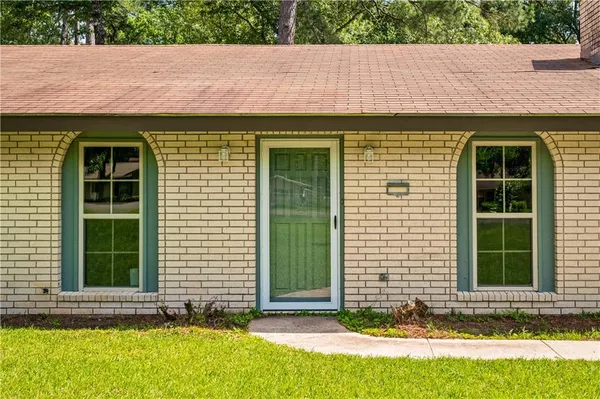 $225,000 | 133 Moss Ridge Drive, Pineville, LA 71360