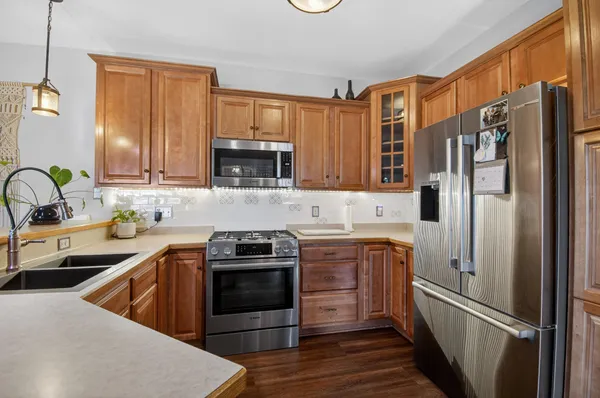 $340,000 | 9296 Creekside Circle, Unit 212, Pleasant Prairie, WI 53158