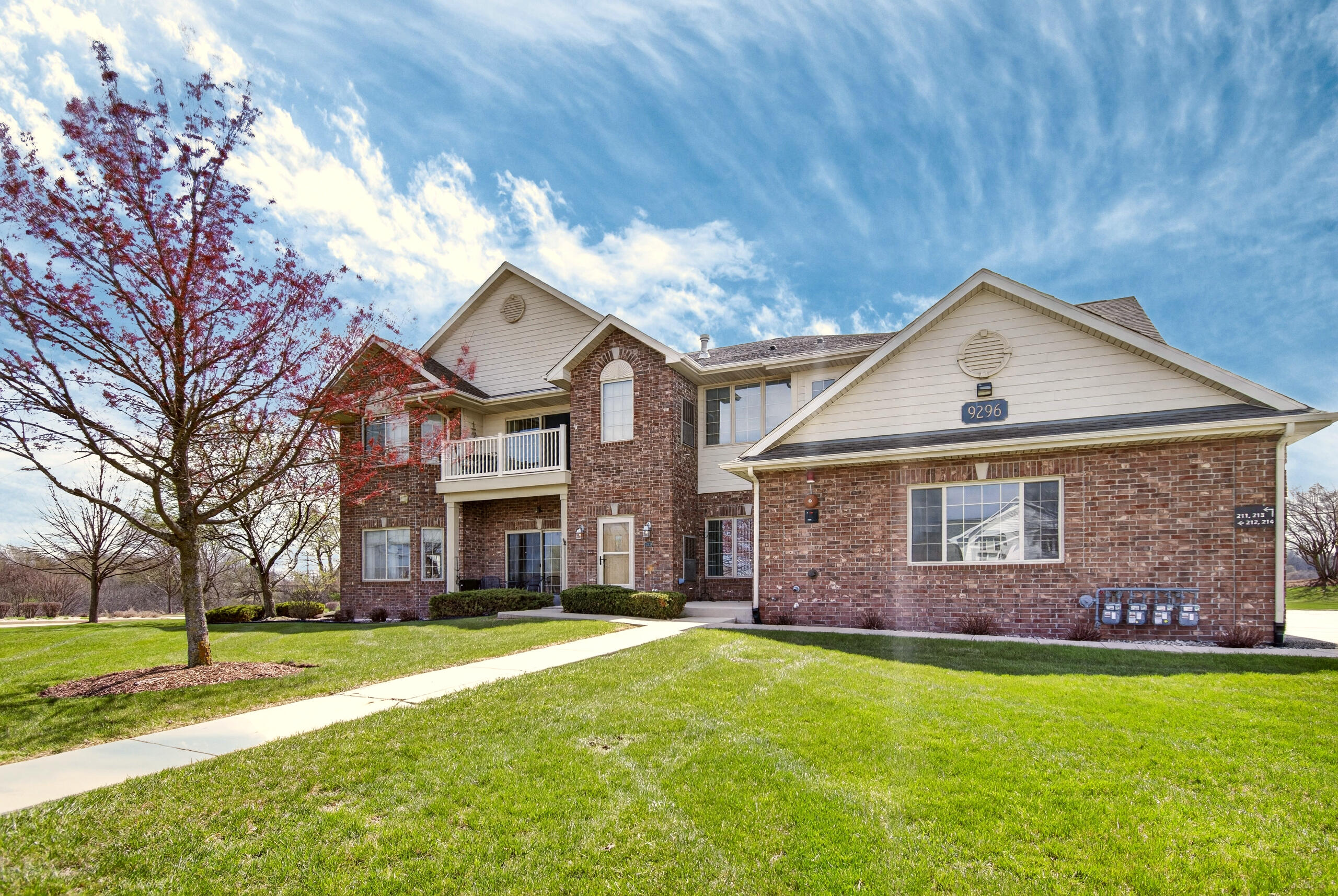 9296 Creekside Circle, Unit 212 Pleasant Prairie, WI 53158 - Photo 3 of 26 Front View