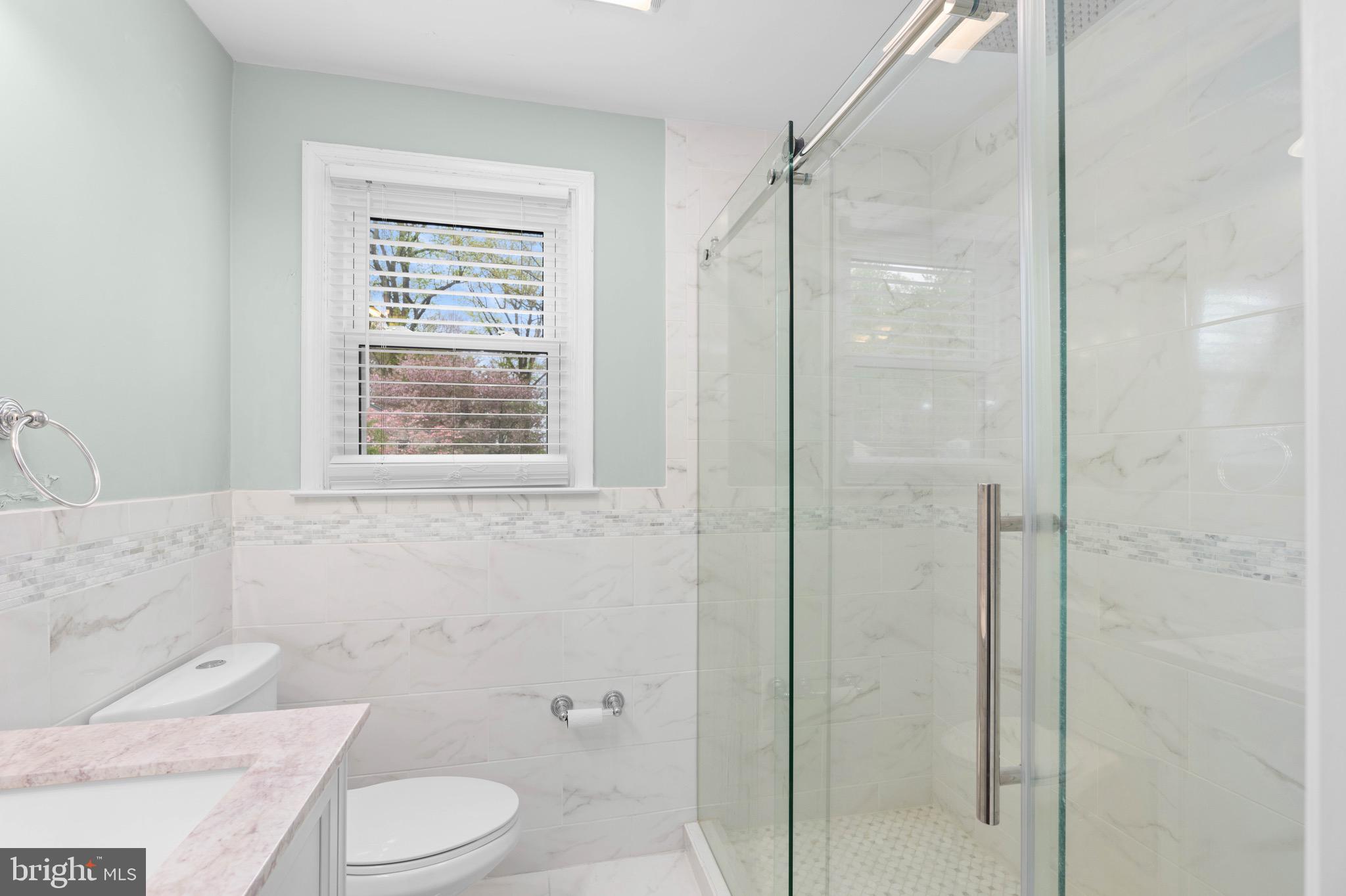 2308 Lighthouse Lane Wilmington, DE 19810 - Photo 15 of 27 Primary Ensuite Bath