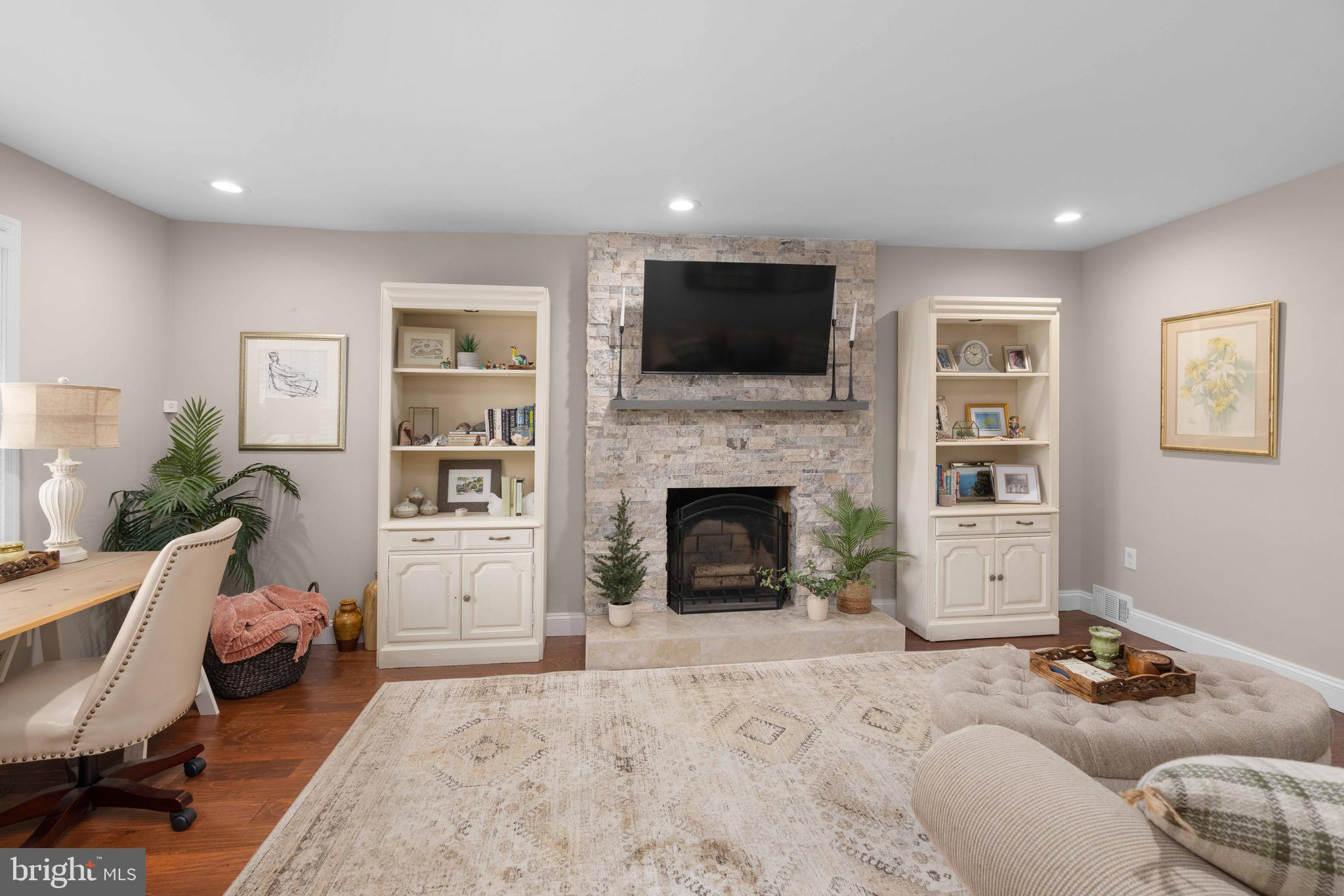 2308 Lighthouse Lane Wilmington, DE 19810 - Photo 9 of 27 Family Room