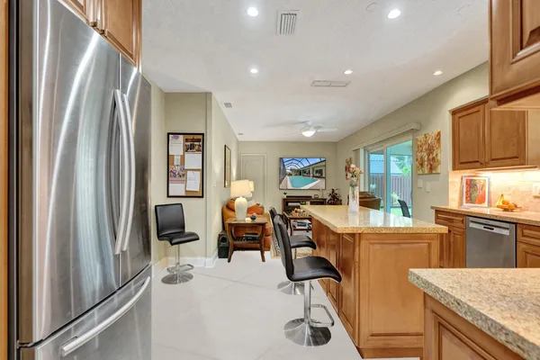 $750,000 | 7241 Northwest 5th Court, Plantation, FL 33317