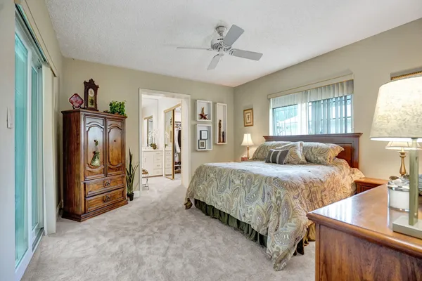 $750,000 | 7241 Northwest 5th Court, Plantation, FL 33317