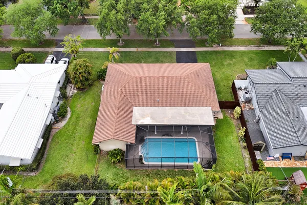 $750,000 | 7241 Northwest 5th Court, Plantation, FL 33317